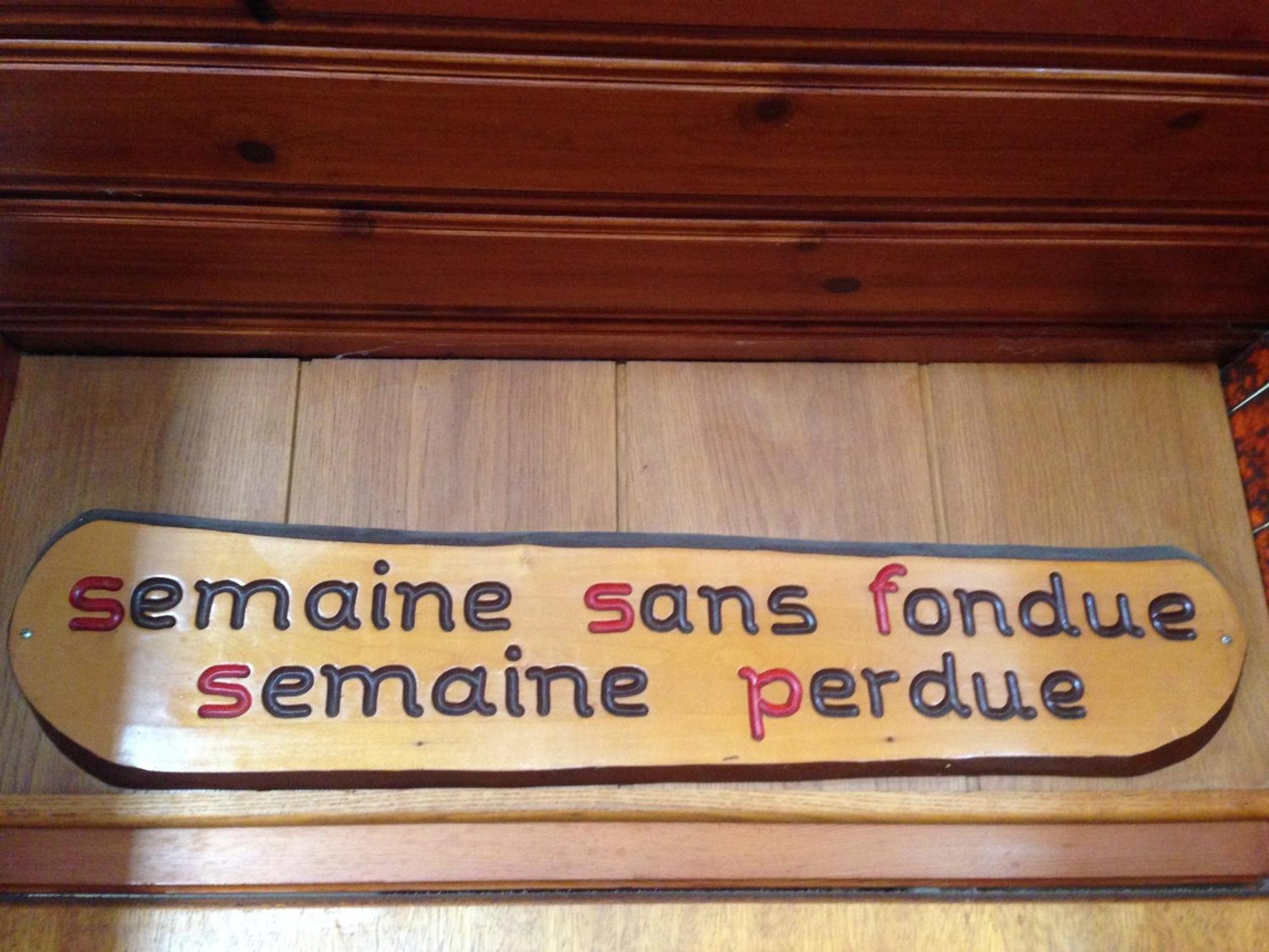 Pension De La Poste Fleurier Luaran gambar